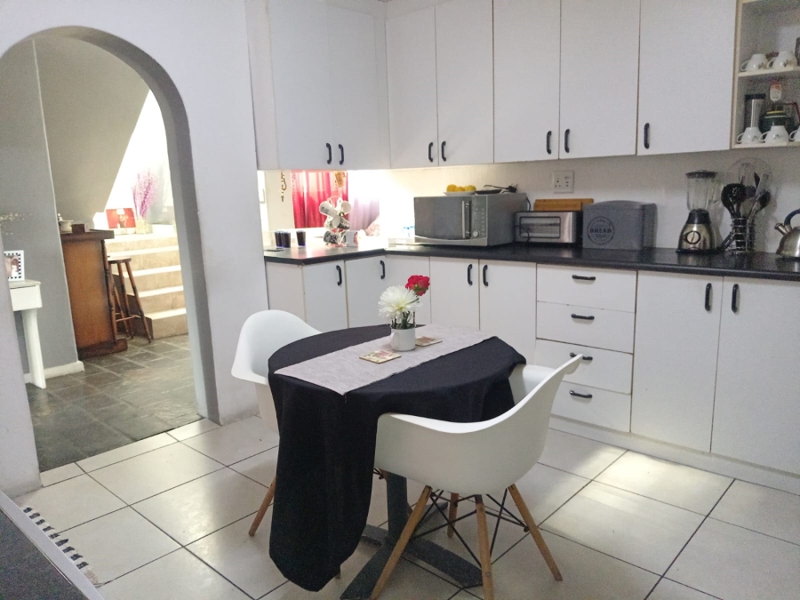 3 Bedroom Property for Sale in Portlands Western Cape